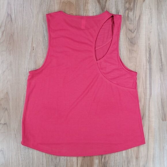🔹️Under Armour Pink Heat Gear America Athletic Sleeveless Top Medium - Picture 3 of 8